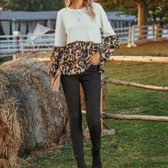 Leopard Print Layered Hem Peplum Top Size Large - Picture 7 of 7